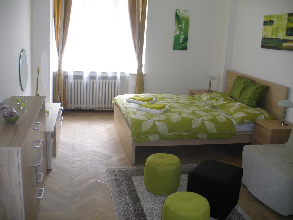 Apartments Tronicek Praha Rom bilde